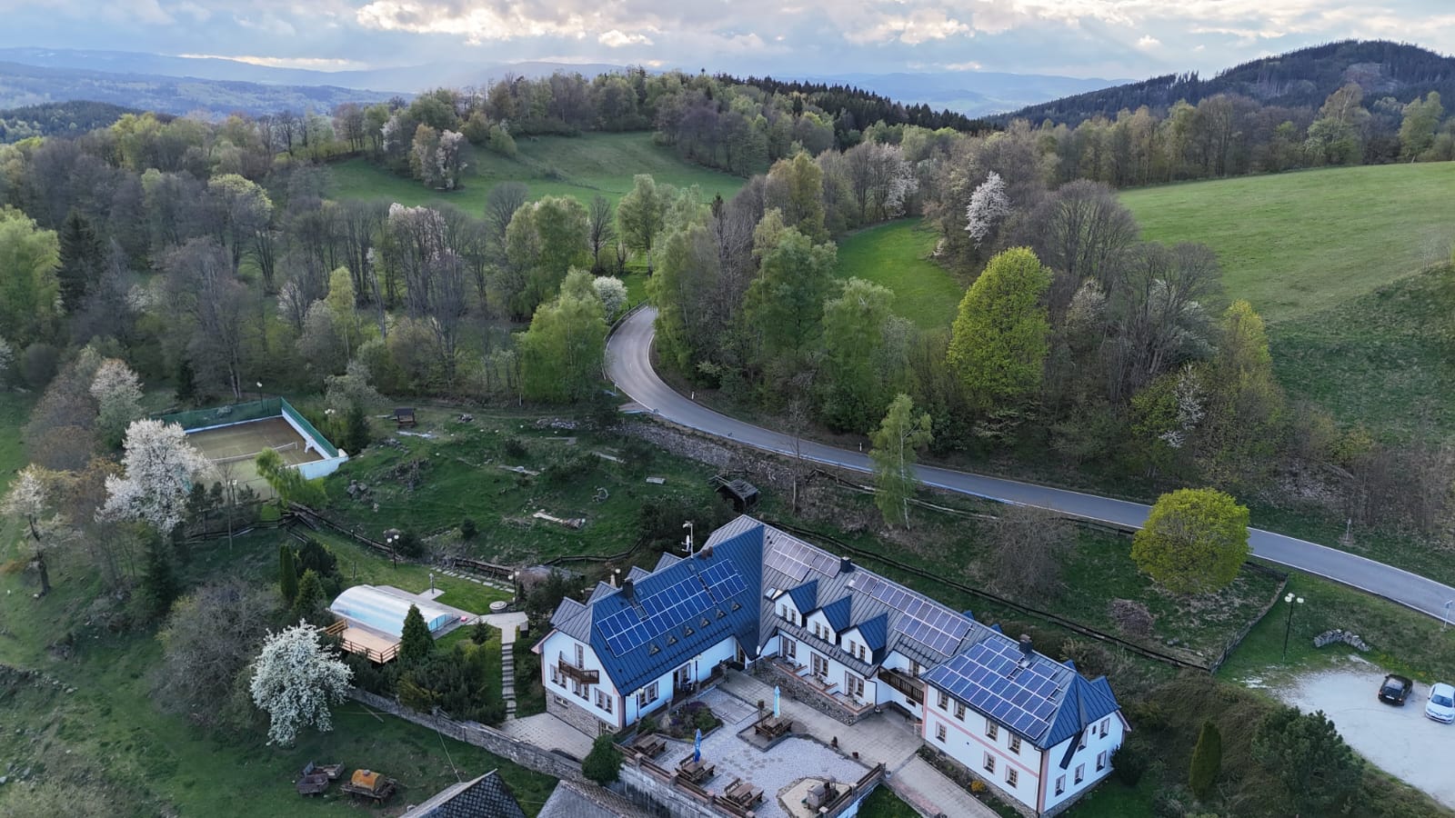HOTEL ZLATÝ POTOK-Šumava